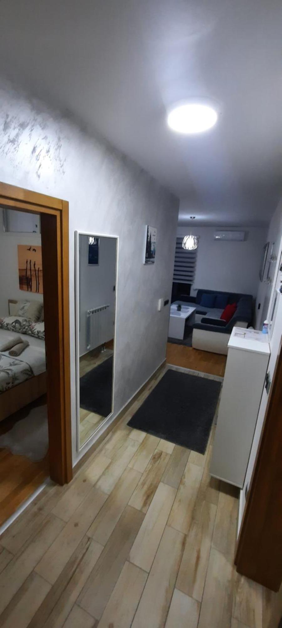 Apartman Bulevar Sarajevo - Free Parking Apartment Exterior photo